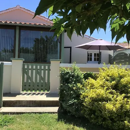 Perfect Getaway For A Family Semesterbostad Saint-Fraigne