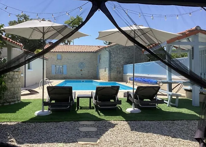 Ferienhaus Perfect Getaway For A Family Saint-Fraigne